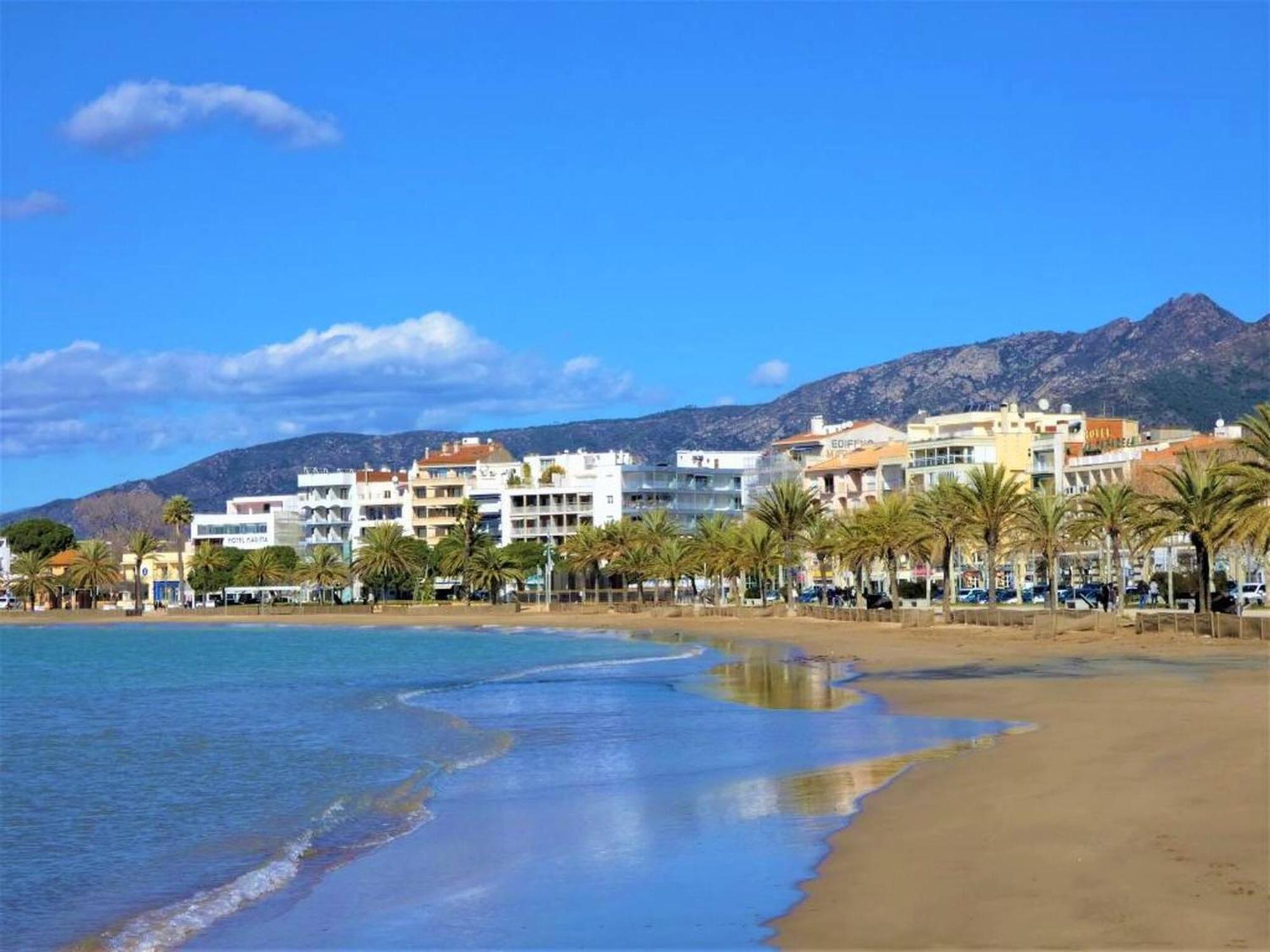 Apartamento En Roses Con Vistas Al Canal Y Piscina エクステリア 写真